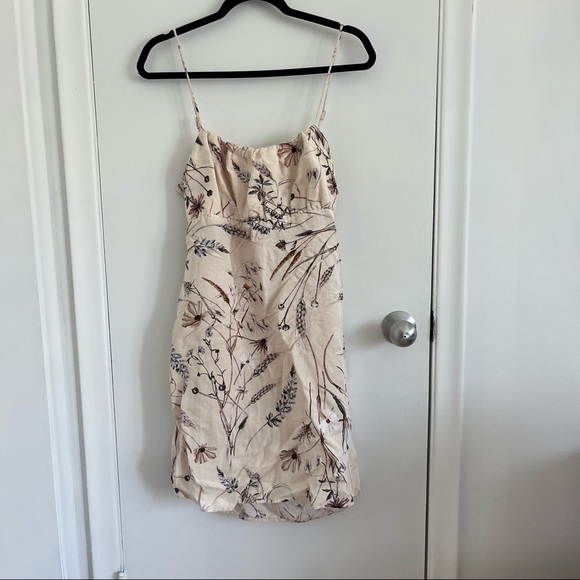 H&M Linen Blend Floral Dress (size M) - Picture 2 of 6